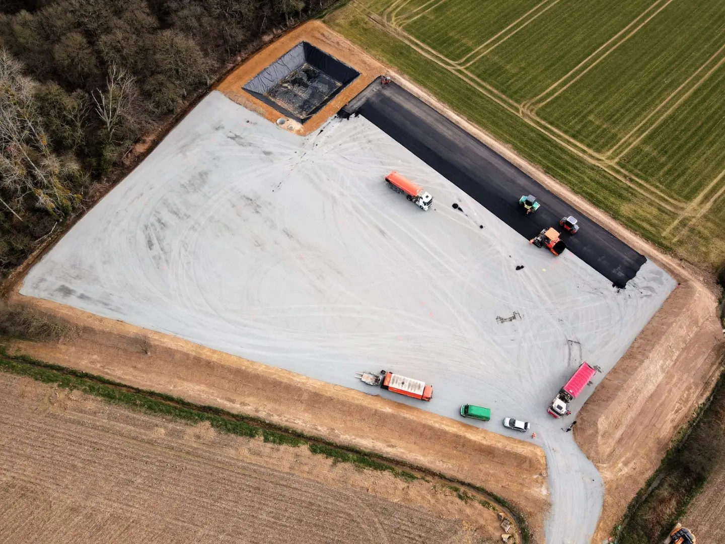 chantier de drainage constitution d'un bassin de retention